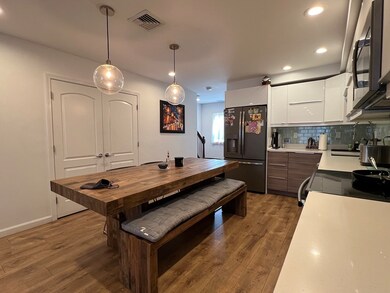 1400 Lagrange St unit 1405, Chestnut Hill, MA 02467 - photo 2