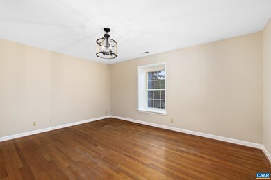 310 Dover Rd, Charlottesville, VA 22901 - photo 4