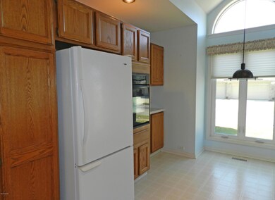 1911 Cross Bend St NE unit 52, Grand Rapids, MI 49505 - photo 7