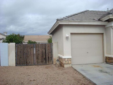 gate and 3rd garage