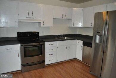 807 Madison Ct, Stafford, VA 22556 - photo 4