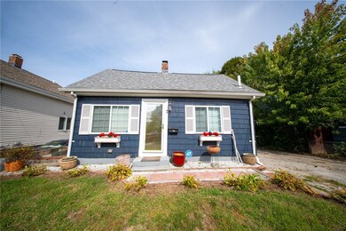 5 Mary St, Pawtucket, RI 02860 - photo 2