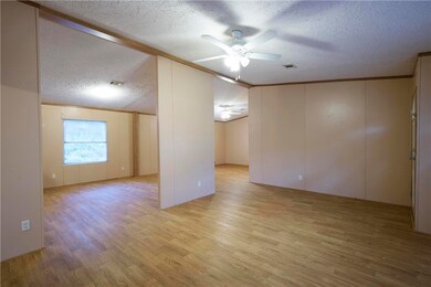 1505 Winchester Dr, Conroe, TX 77385 - photo 4