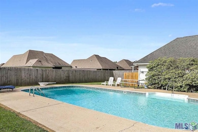 2128 W George St, Zachary, LA 70791 - photo 7