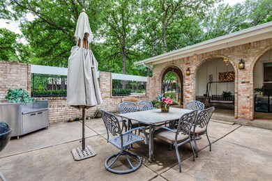 656 Springhill Dr, Hurst, TX 76054 - photo 4