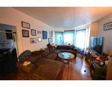 811 Washington St unit 1, Brookline, MA 02446 - photo 3