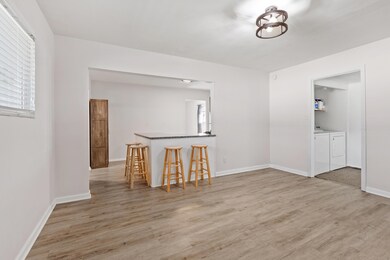 1015 N Indiana St, Griffith, IN 46319 - photo 4