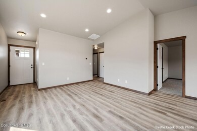 4. Trestle Creek Stock Photo Great Room
