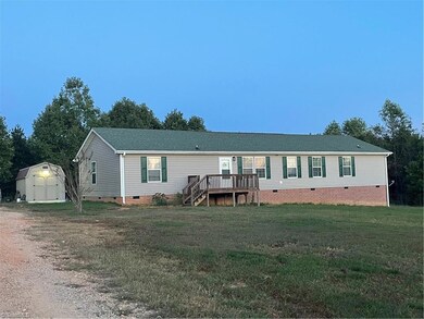 4053 Rice Dr, Asheboro, NC 27205 - photo 3