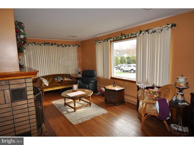 92 Cumberland Ave, Tamaqua, PA 18252 - photo 3