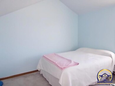 2720 SW Herefordshire Rd, Topeka, KS 66614 - photo 7