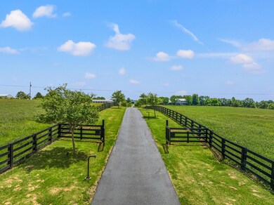 1074 Vanarsdall Rd, Harrodsburg, KY 40330 - photo 7