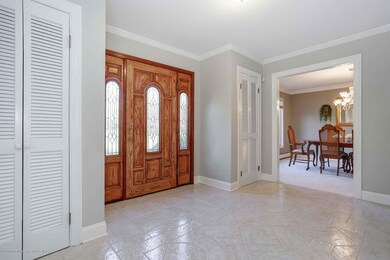 Foyer.