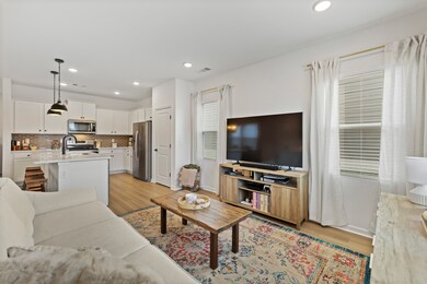 213 Oasis Dr, La Vergne, TN 37086 - photo 5