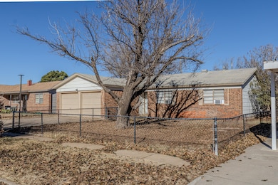 1412 W 25th St, Plainview, TX 79072 - photo 4