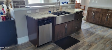 1806 Lincoln Ave NE, Devils Lake, ND 58301 - photo 4