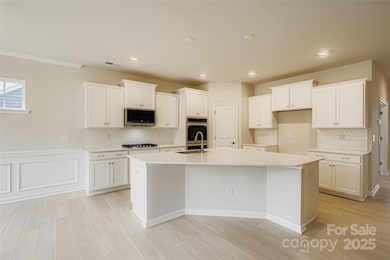 2146 Bowie Stone Ct, Fort Mill, SC 29715 - photo 4