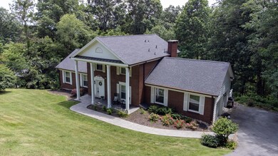 1605 Dougherty Dr, Morristown, TN 37814 - photo 4