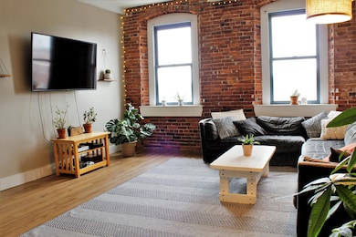 Island Terrace unit 304, Saco, ME 04072 - photo 4