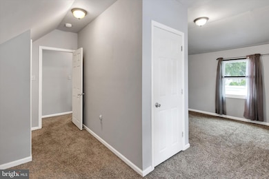 369 W King St, Pottstown, PA 19464 - photo 4