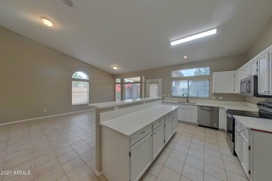1755 W Aspen Ave Gilbert AZ-print-007-00