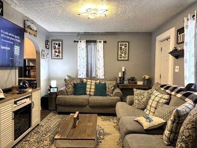 225 N Sugar St, Chillicothe, OH 45601 - photo 6