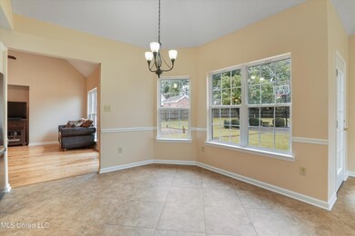 06-Breakfast Room