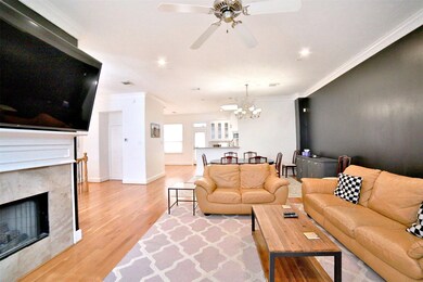 2410 Dorrington St unit C, Houston, TX 77030 - photo 2