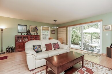 007-Living_Room-1269749-print