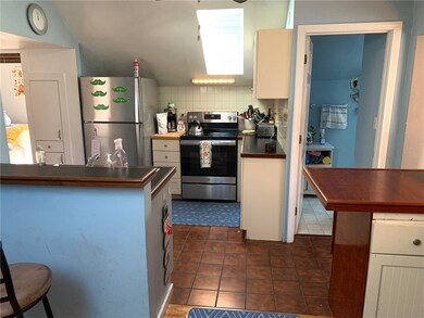 21 Pope St unit 2, Newport, RI 02840 - photo 6