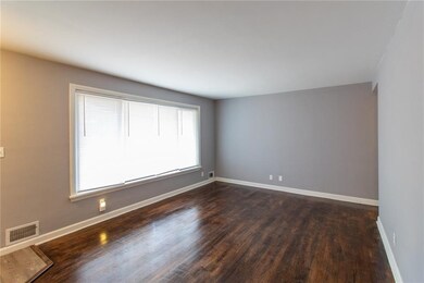 1924 Lowell Ave, Anderson, IN 46011 - photo 4