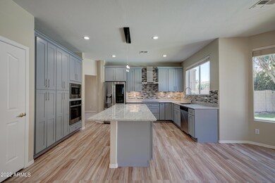 15838 S 10th St-9