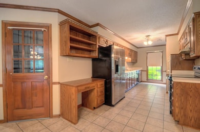 Efficiently Designed Kitchen With Ample Storage An