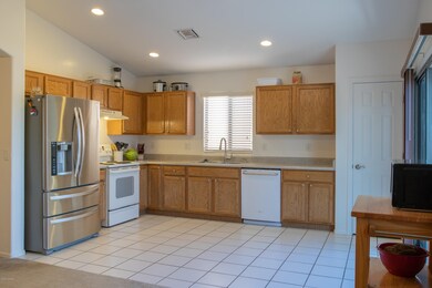 12 Kitchen