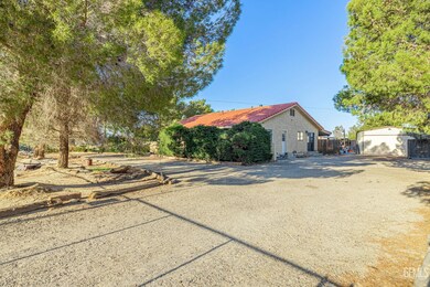 45050 43rd St E, Lancaster, CA 93535 - photo 5