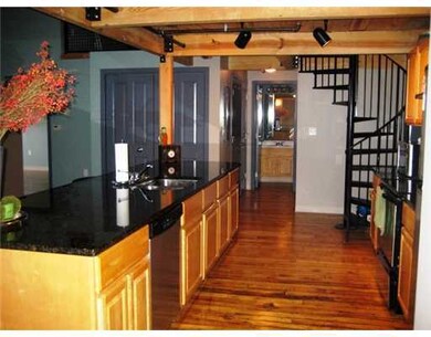 685 Social St unit 303, Woonsocket, RI 02895 - photo 4