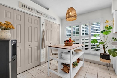 27610 Sky Lake Cir, Wesley Chapel, FL 33544 - photo 5