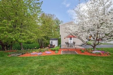 14 Jasmine Ct, Dracut, MA 01826 - photo 3