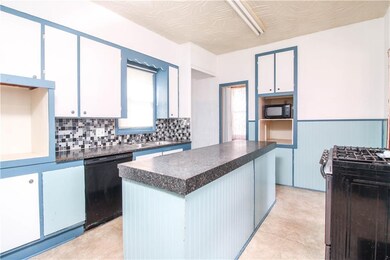 2416 Lyon St, Des Moines, IA 50317 - photo 6