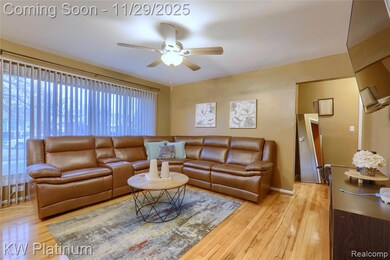 24824 Raven Ave, Eastpointe, MI 48021 - photo 5