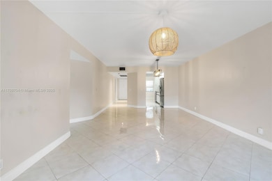 900 SW 125th Way unit R304, Pembroke Pines, FL 33027 - photo 6