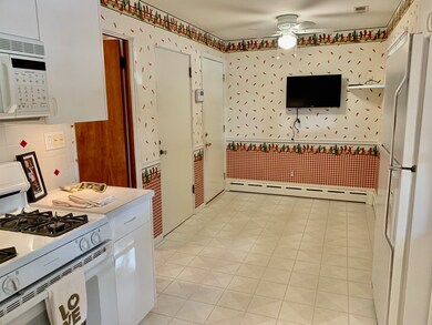 1600 Chestnut St, Waukegan, IL 60085 - photo 2