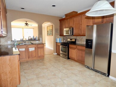 Kitchen and dining area.