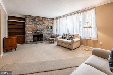 2215 Windsor Cir, Broomall, PA 19008 - photo 6