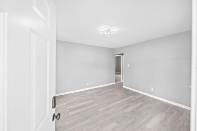 354 S Harris Ave, Columbus, OH 43204 - photo 4