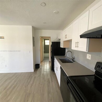 725 NW 4th Ave unit 2, Fort Lauderdale, FL 33311 - photo 4