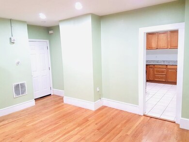 30 May St unit 3R, Worcester, MA 01610 - photo 4