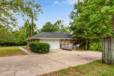 4881 Traxx St Crestview FL 32536 USA-006
