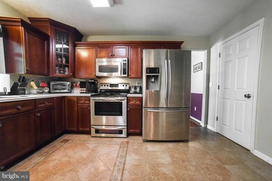 43905 Honeysuckle Way, California, MD 20619 - photo 3