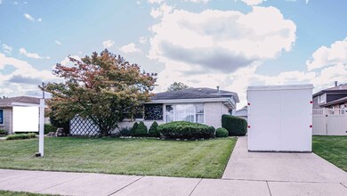 7329 W 84th St, Bridgeview, IL 60455 - photo 2